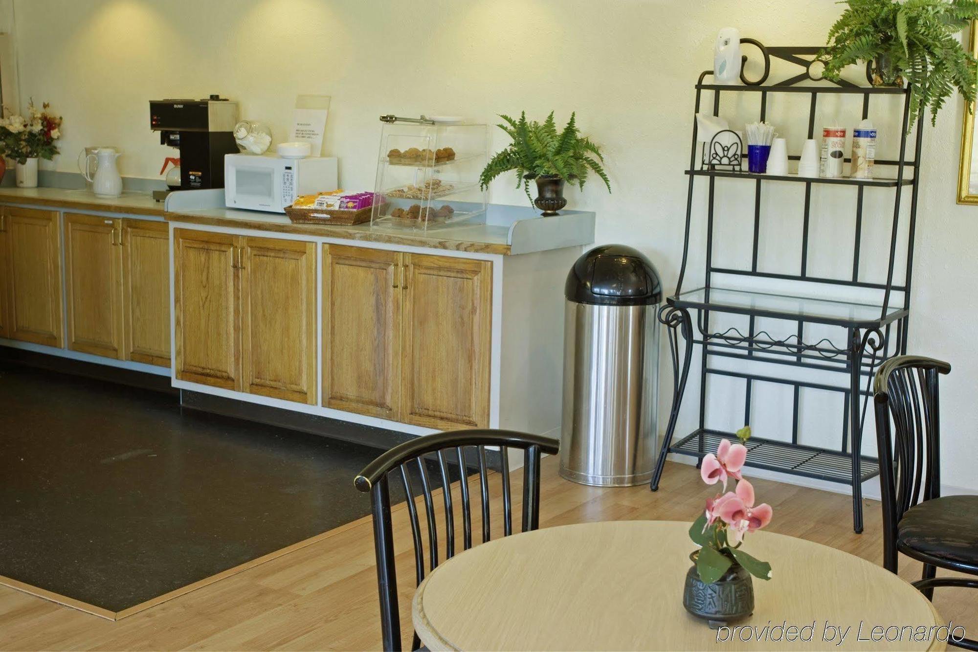 Americas Best Value Inn - Chesapeake Restaurant foto
